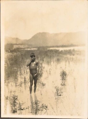 Mataco-Indianer im Río Pilcomayo in Villamontes