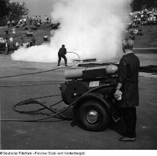 Feuerwehr-Übung; Brandschutz-Tagung; Vorführungen von Löschgeräten; Kreisfeuerwehrsportmeisterschaften
