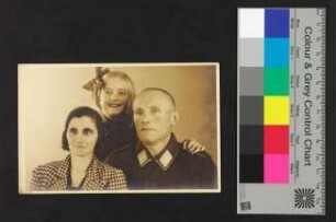 Familienfoto [vermutl. Mit Konrad Brau]