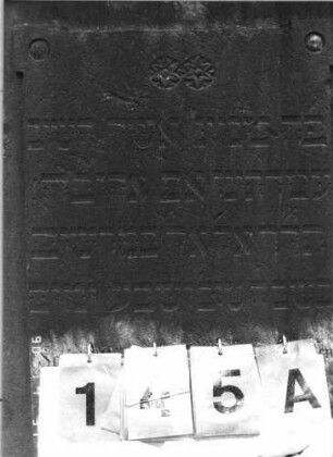 Grabstein 145 (Index: 99790459) Maße HxBxT: 116x48x12 cm: Grabstein 145A
