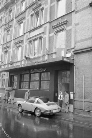 Schließung des Hotels "Astoria" in der Mathystraße 22