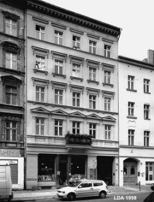 Mietshaus & Remise; Berlin, Mitte