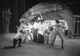 Badisches Staatstheater. Inszenierung des Musical-Märchens "Tischlein-deck-dich" durch Regisseure Hans Peter Knell