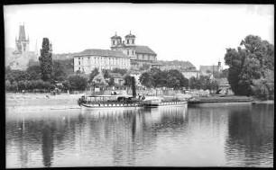 Leitmeritz. Blick über die Elbe mit Dampfer "John Penn" zu Rathaus und Jesuitenkolleg