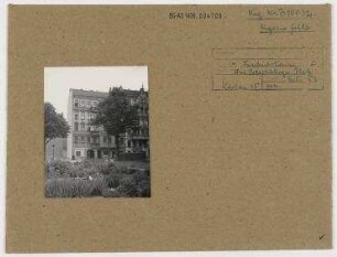 Straßenansicht. Berlin, Friedrichshain, Petersburger Platz