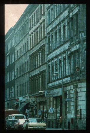 Diapositiv: Adalbertstraße, Naunynstraße, 1983