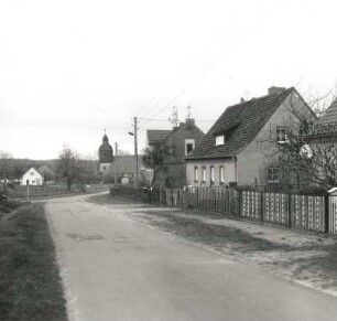 Kemmen. Cabeler Weg. Blick nach Nordwesten gegen Dorfkirche