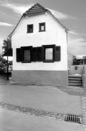 Flörsheim, Taunusstraße 21