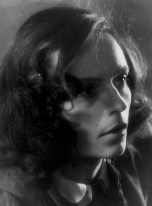 Hamburg-St. Georg. Deutsches Schauspielhaus. Portrait einer Schauspielerin (Wahrscheinlich Annemarie Schradiek)