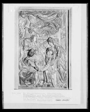 Nebenaltar der Rosenkranzmadonna, Hauptgeschoss, linkes Relief, Detail: Mariengeburt