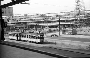 Berlin: Konfektionshaus am Zoo; Langbau mit Straßenbahn