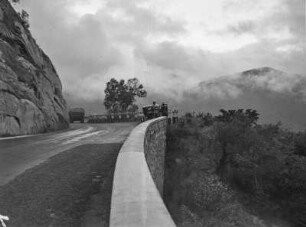 Straße nach Asmara : Rast auf der Straße nach Asmara