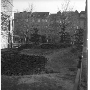 Negativ: Trümmer, Bundesallee 69, 1953