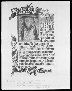 Lektionar für Kloster Weihenstephan angefertigt — Initiale A und Dreiviertelbordüre, Folio 11recto