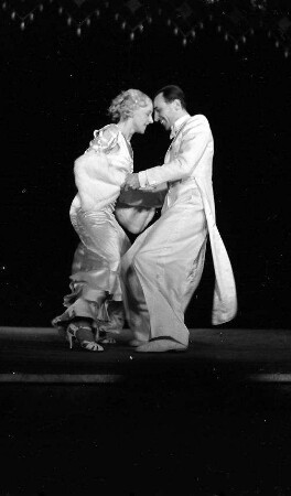 Carows Lachbühne: Lilian & Ronne tanzen Marica