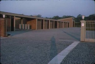 Autobahnmeisterei Freiburg, Gerätehalle