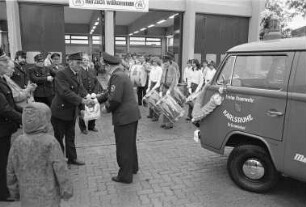 Übergabe eines fünften Löschfahrzeuges "TSF 8" an die Freiwillige Feuerwehr Grünwinkel