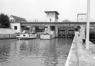Staustufe Hessigheim/Neckar
