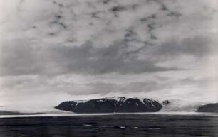 Gletscher des Langjökull, davor der Hvítárvatn, Island