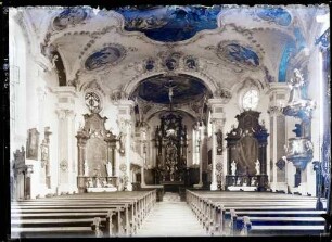 Kirche; Inneres, Blick gegen den Chor