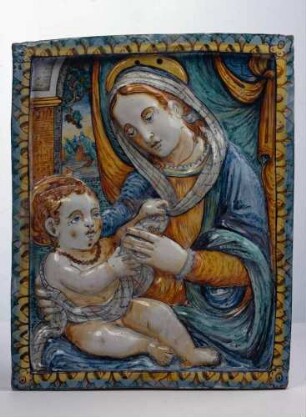 Relief der Muttergottes mit Kind im Holzrahmen