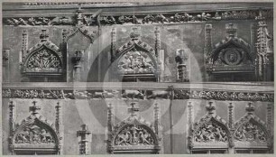 Fensterbekrönungen am Rathaus Breslau