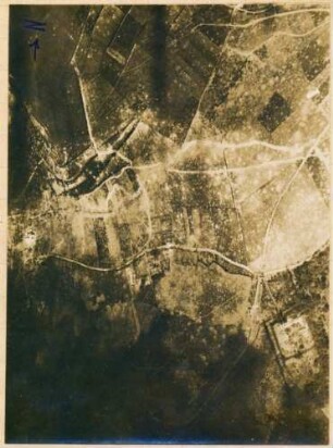 Foto des Geländes zwischen Souchez und Ablain (-Saint-Nazaire) (Luftbild)