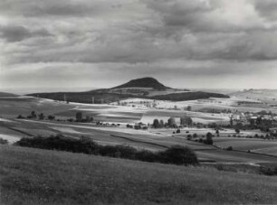 Typische Landschaft des Hegau bei Waterdingen