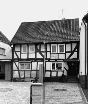 Fachwerkhaus; Schotten, Rathausstraße 16, Rathausstraße 16A