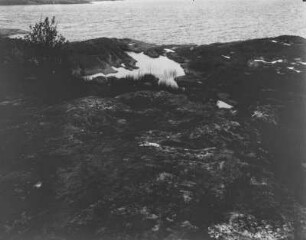 Glaziale Landschaft : Glazial geformte Landschaft am Ufer eines Sees