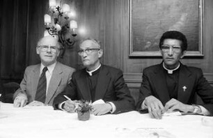 Freiburg: Hotel Oberkirch, Misereor, Pressekonferenz, Erzbischof Paulos Tzadua; Aba Stephanos, Leiter des katholischen Sekretariats, Koordinationsstelle für soziale Aktivität der Kirche in Abbessinien; Addis Abeba