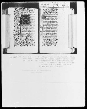 Stundenbuch — Textseite mit Bordüren und Initialen, Folio 113 recto