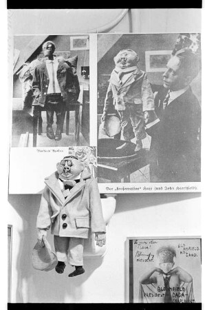 Kleinbildnegativ: Ausstellung John Heartfield, Elefanten Press Galerie, 1977