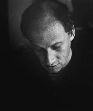 Luc Bondy (1948-2015; Theater-, Opern- und Filmregisseur). Paris, 1992