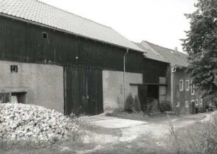 Medingen, Hauptstraße 4. Dreiseithof (1853 und 1866). Scheune