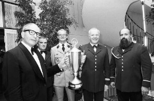 Freiburg im Breisgau: Siegerehrung des Dettinger Wanderpokals