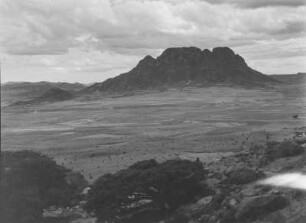 Amba Matara : Der Berg Amba Matara bei Senafe