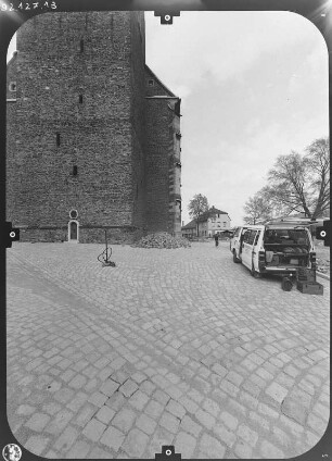 Schneeberg. Sankt-Wolfgangs-Kirche (1516-1540, Wiederaufbau ab 1952). Teilansicht des Turmes