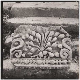 Gebälkfragment, Baalbek: Ansicht