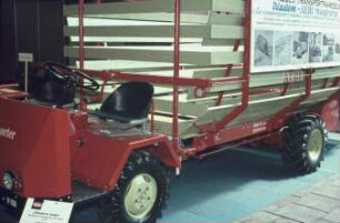 Selbstfahrender Ladewagen