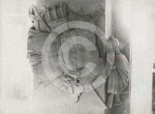 Pilasterrelief am Bürgerhaus Langer Markt 41 in Danzig