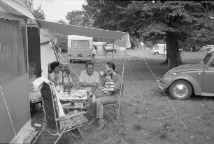 Letzte Saison des Karlsruher Campingplatzes beim Kühlen Krug