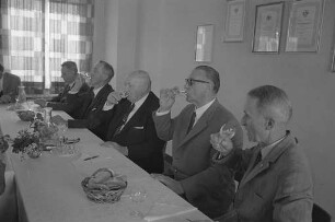 Staatliche Rebveredelungsanstalt Durlach. Weinprobe