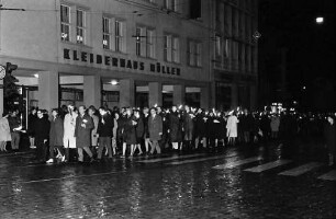 Freiburg: Fackelzug der Studenten