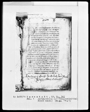 Rogerius Salernitanus, Chirurgia — Initiale P (ost mundi), Folio 1recto