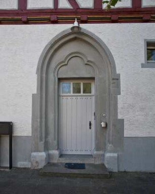 Rathaus; Linden, Frankfurter Straße 42