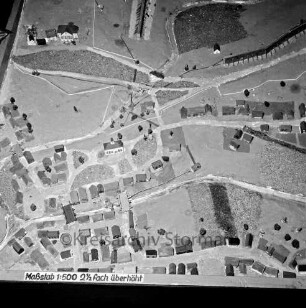 Ausstellung: "800 Jahre Oldesloer Stadtgeschichte": im Stormarnhaus, Obergeschoss: Eröffnung: von Schülern der Königin-Luise-Schule gefertigtes Modell der Oldesloer Saline, Maßstab 1:500, 14. Oktober 1963