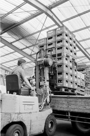 Getränkevertrieb in Karlsruhe während der Hitzeperiode des Sommers 1969