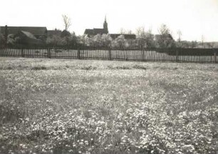 Moritzburg-Reichenberg. Dorfbild mit Kirche
