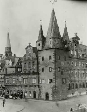 Frankfurt, Historisches Museum : Frankfurt. Rententurm und Saalhof (Historisches Museum). Ansicht von Südwesten